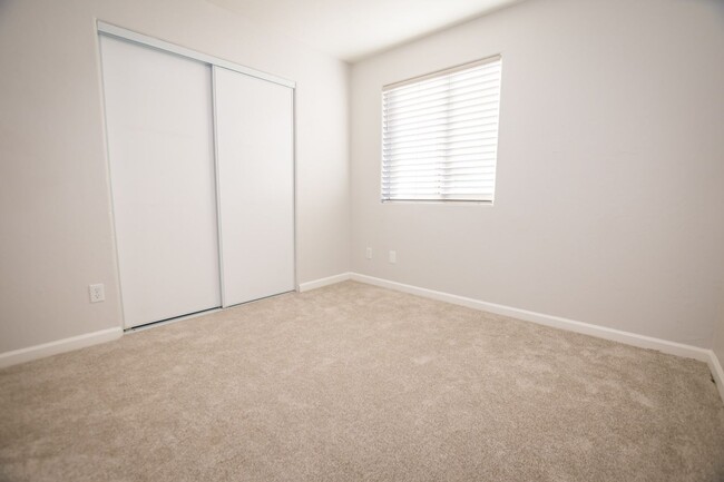 property at 2337 Horizon Dr