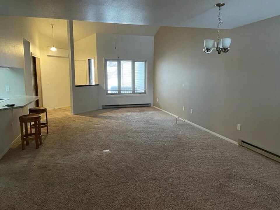 402 Ponderosa St in Kalispell, MT - Building Photo