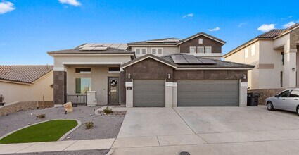 8883 Crystal Rook Dr in El Paso, TX - Building Photo - Building Photo