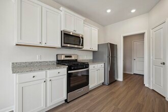 360 Kingston Wy in Waller, TX - Building Photo - Building Photo