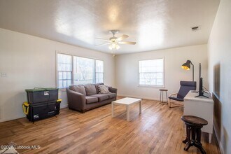 3801 35th St in Lubbock, TX - Building Photo - Building Photo
