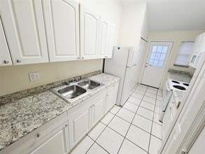 6727 Magnolia Pointe Cir in Orlando, FL - Building Photo - Building Photo