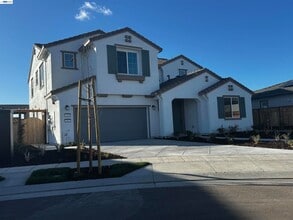 1967 S Lazuli St in Mountain House, CA - Building Photo - Building Photo