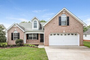 1518 Antebellum Dr in Murfreesboro, TN - Building Photo