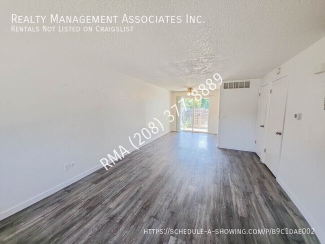 2271 S Pond St in Boise, ID - Building Photo - Building Photo