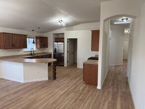 5663 Bald Eagle Rd NW in Albuquerque, NM - Building Photo - Building Photo