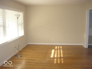 6486 N Oxford St in Indianapolis, IN - Building Photo - Building Photo
