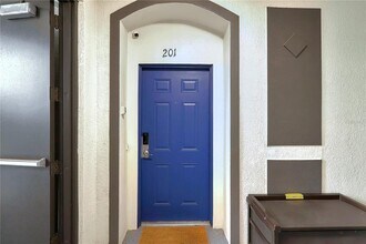 4126 Breakview Dr in Orlando, FL - Building Photo - Building Photo
