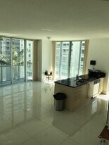 79 SW 12th St, Unit 1106-S in Miami, FL - Building Photo