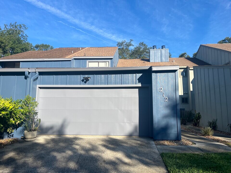 212 Pine Cone Trail in Ormond Beach, FL - Building Photo