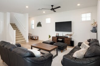 7351 Wisteria Ln in Whittier, CA - Building Photo - Building Photo