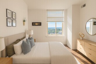 1556 Spring Hill Rd in McLean, VA - Building Photo - Building Photo