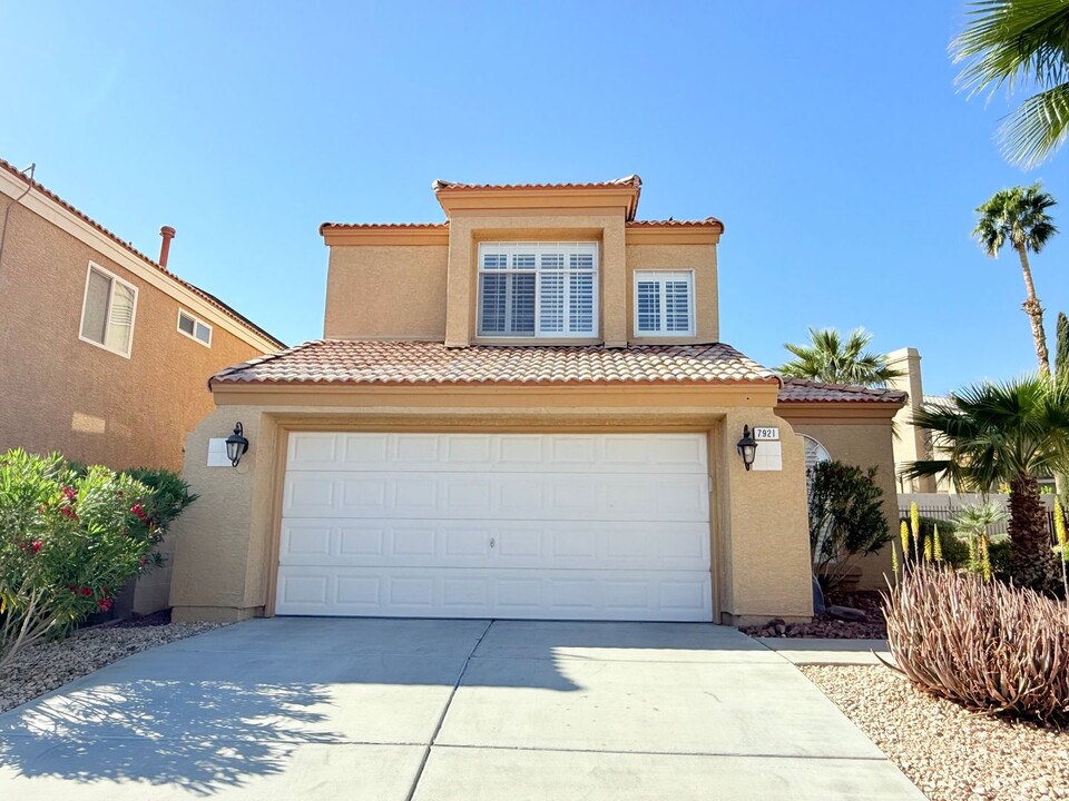 7921 Millhopper Ave in Las Vegas, NV - Building Photo