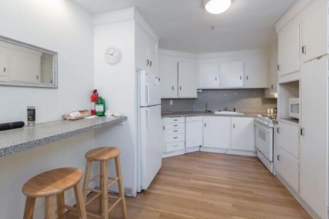 property at 296 Commonwealth Ave