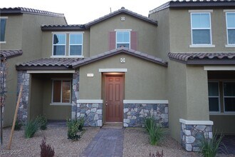 2261 Via Firenze in Henderson, NV - Building Photo - Building Photo