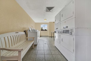 Vista Ventana Apartments