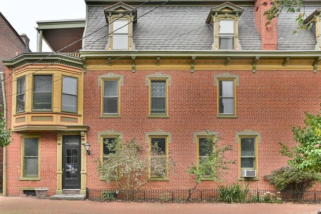 235 Verbeke St in Harrisburg, PA - Foto de edificio - Building Photo
