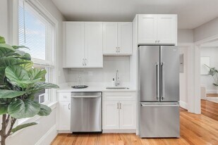 38 Dorset St, Unit 3 in Boston, MA - Building Photo