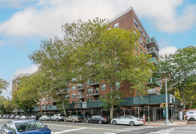 Kings Bay Houses in Brooklyn, NY - Foto de edificio - Building Photo