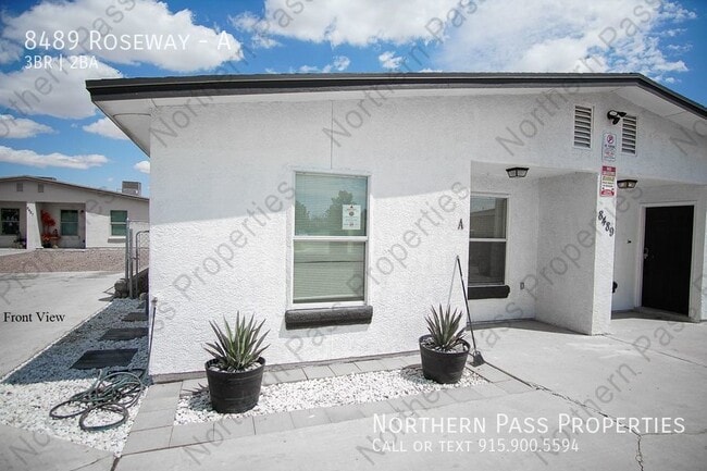 8489 Roseway Dr-Unit -A in El Paso, TX - Building Photo - Building Photo