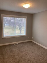 916 9th St in West Des Moines, IA - Building Photo - Building Photo