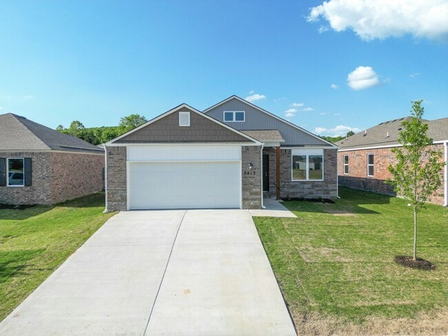 property at 5512 Steamboat Ave