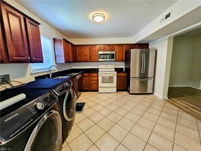 5643 Dodington Ct in Virginia Beach, VA - Building Photo - Building Photo
