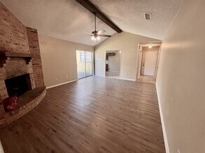 1650 Shirley Cir in Beaumont, TX - Building Photo - Building Photo