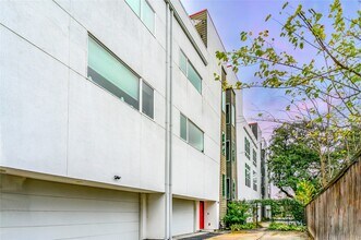 1141 W 18th St in Houston, TX - Building Photo - Building Photo