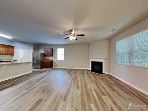 401 Aviary Ln in Dallas, GA - Building Photo - Building Photo