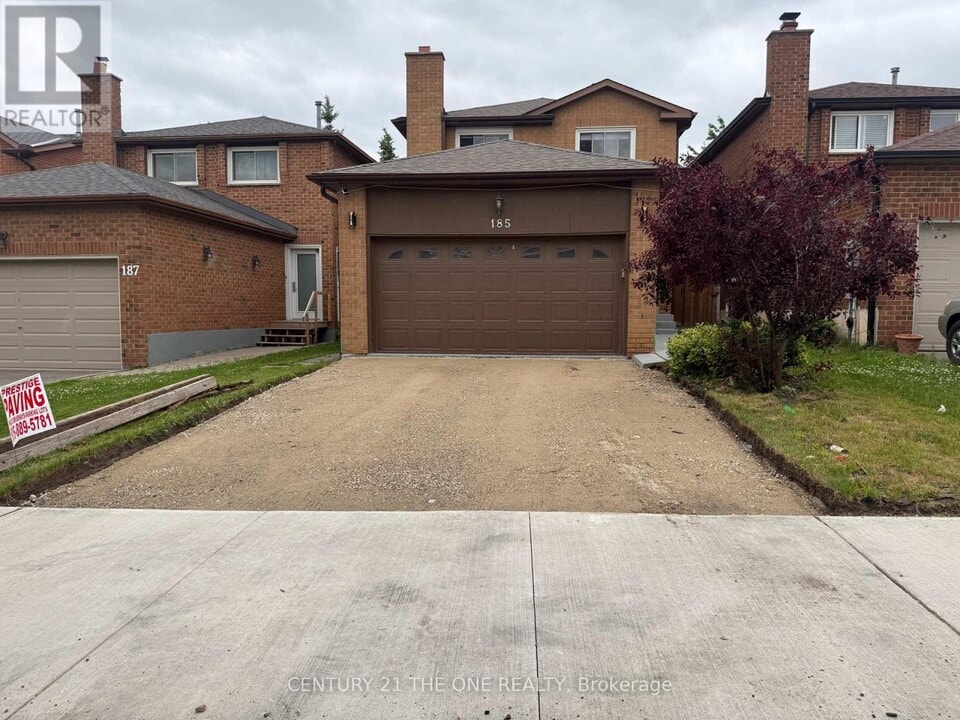185 Campbell Ave in Vaughan, ON - Building Photo