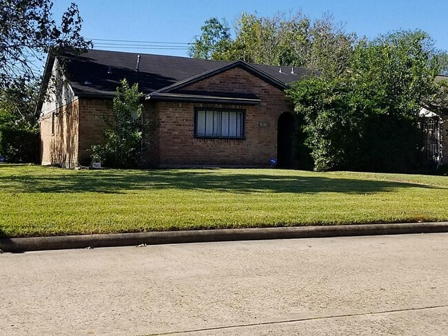 property at 10930 Twig Dr