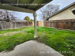 2546 W Victor Ct in Visalia, CA - Building Photo - Building Photo