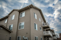 Britton Pines Apartments in Perry, MI - Building Photo - Building Photo