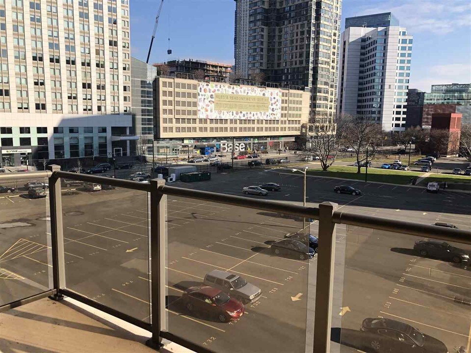 280 Marin Blvd-Unit -5P in Jersey City, NJ - Building Photo