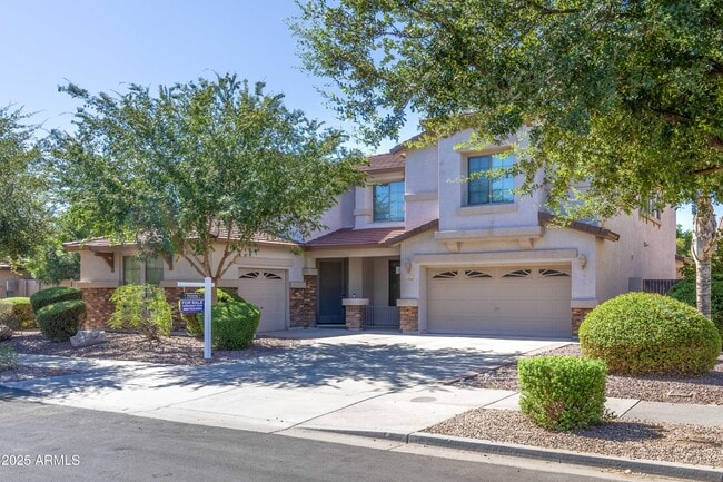 18546 E Oak Hill Ln in Queen Creek, AZ - Foto de edificio - Building Photo