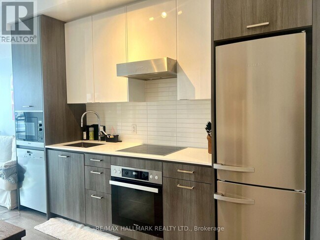 11 Lillian St in Toronto, ON - Building Photo - Building Photo