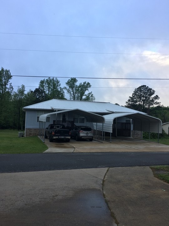 1183 Sanders Rd, Unit 1183 Sanders Rd. Jasper in Jasper, AL - Building Photo