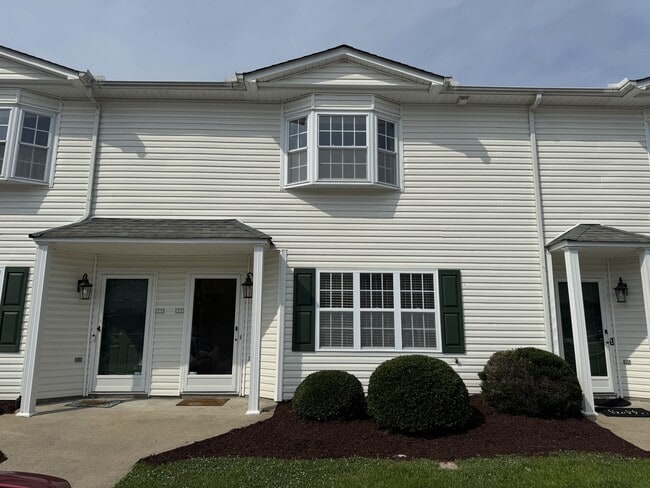 1216-12X6 Cross Creek Cir
