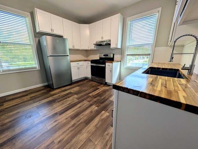 property at 328 N G St