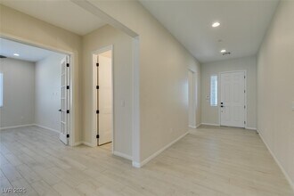 10973 Krista Leigh Ave in Las Vegas, NV - Building Photo - Building Photo