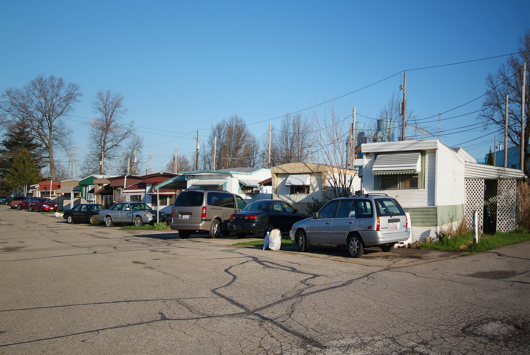 Miller's Mobile Home Community in Cleveland, OH - Building Photo