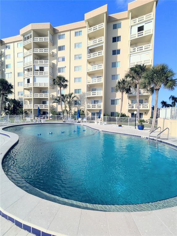 property at 3606 S Peninsula Dr