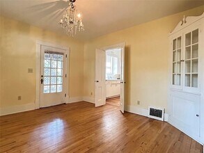 1055 Pollard Ave in Fayetteville, AR - Building Photo - Building Photo