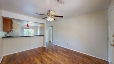 309 Manuel Dr, Unit D in College Station, TX - Building Photo - Building Photo