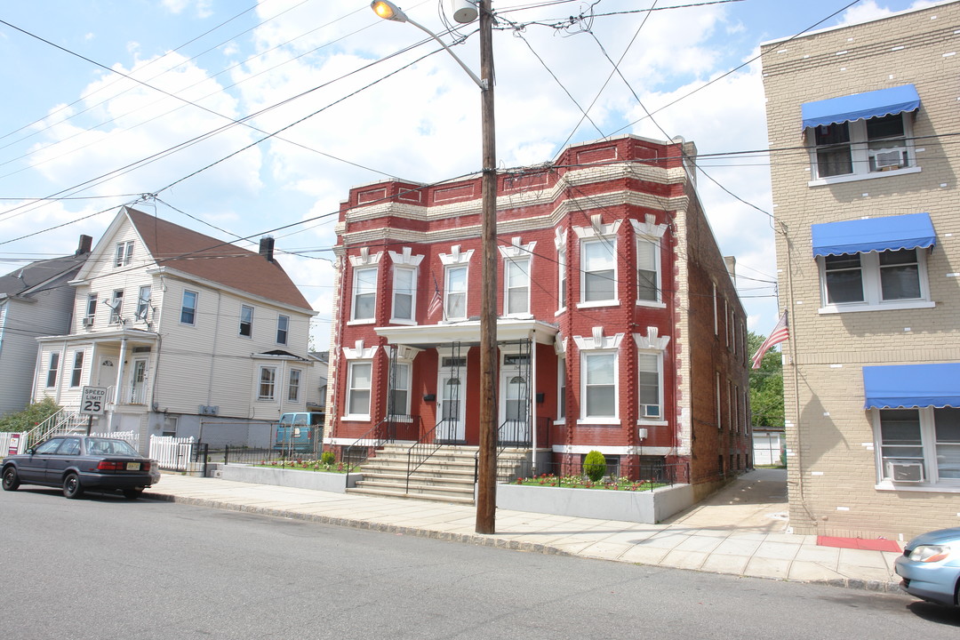 154-156 Washington St in Perth Amboy, NJ - Foto de edificio