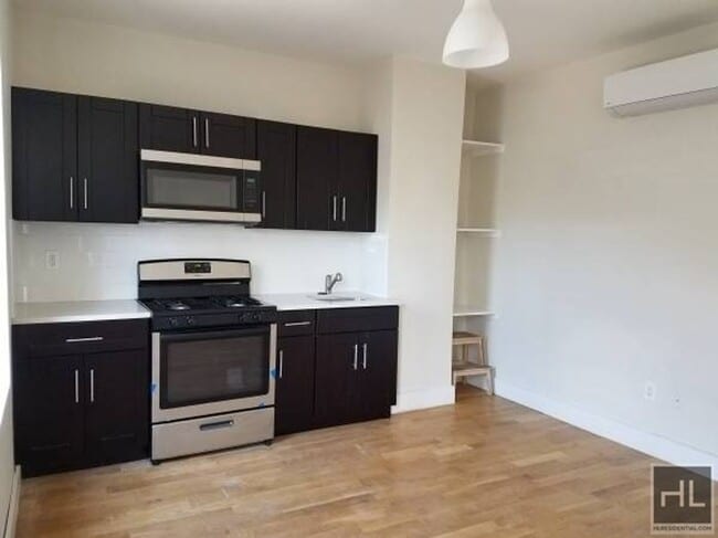 property at 116 Kingsland Ave