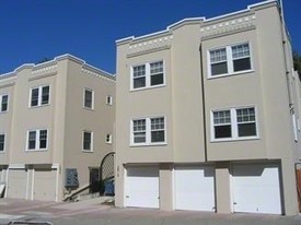 2807 Harrison St Apartments