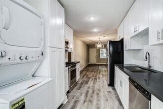 4127 Delhi St in Houston, TX - Building Photo - Building Photo