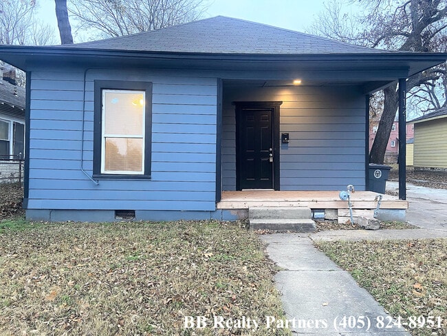 property at 1121 S Quaker Ave